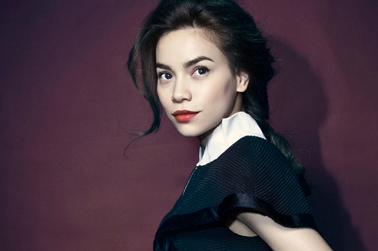 Ho ngoc ha stunning
